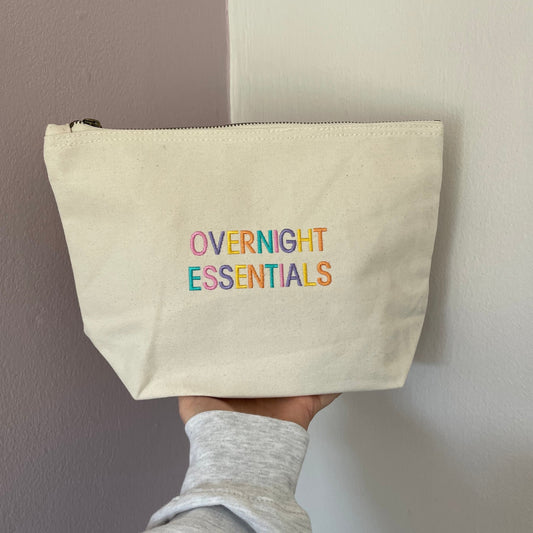 OVERNIGHT ESSENTIALS - zip bag