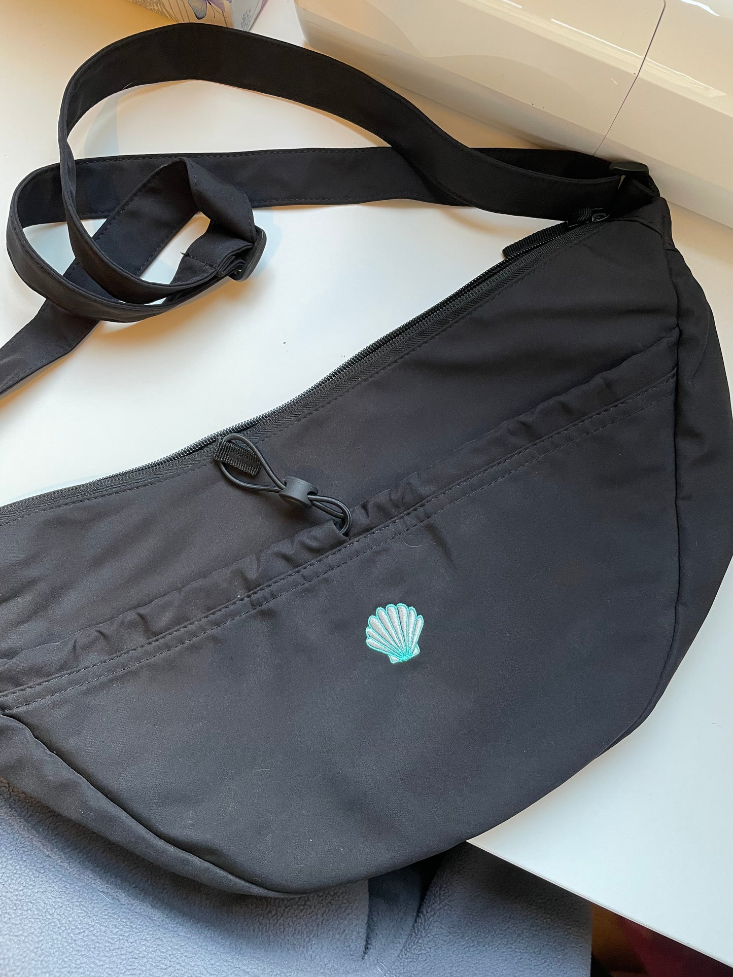 Across body bag - Black