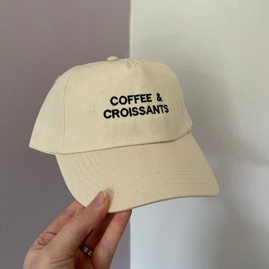 'COFFEE & CROISSANTS' Sand cap