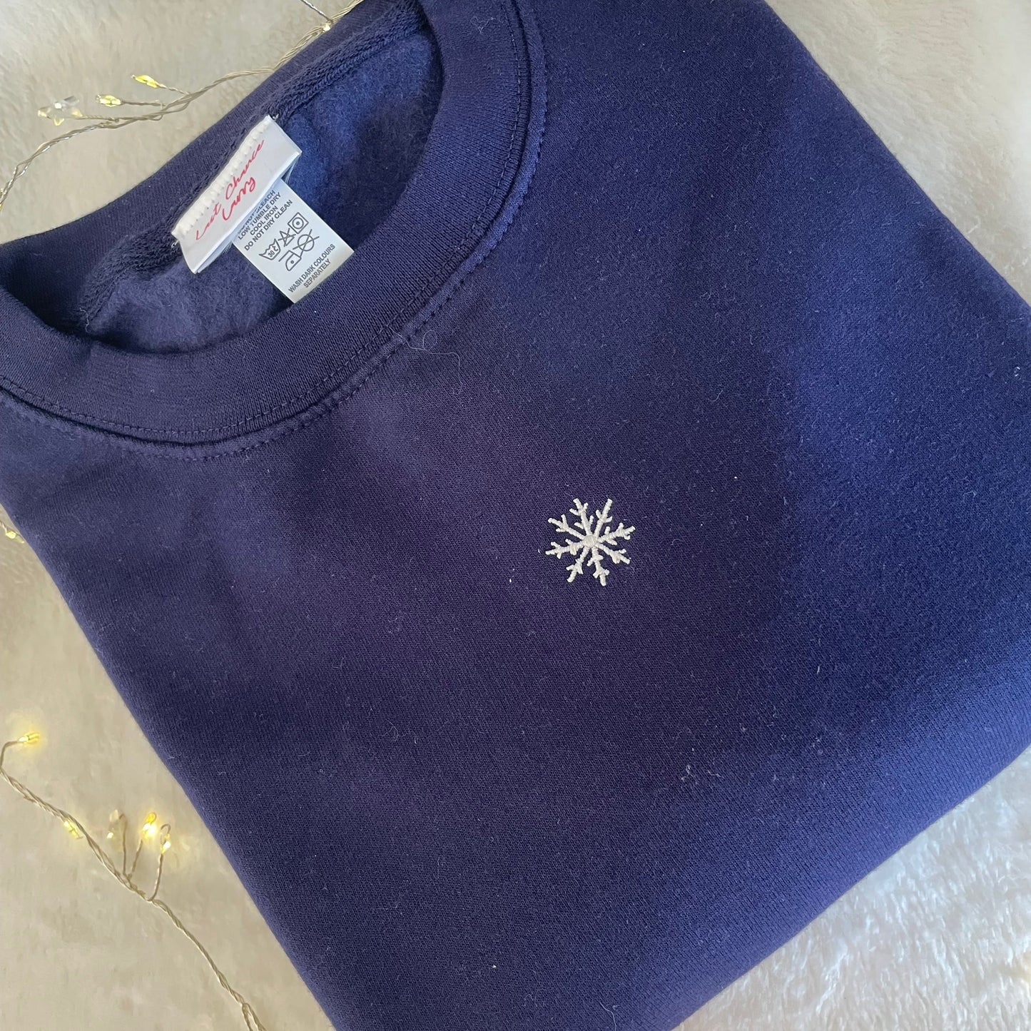 TINY SNOWFLAKE SWEATSHIRT